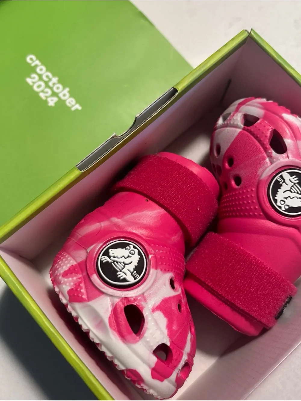 Bark Crocs Pet Boots Dragon Fruit Medium Special Box Limited Edition 2024 Pink